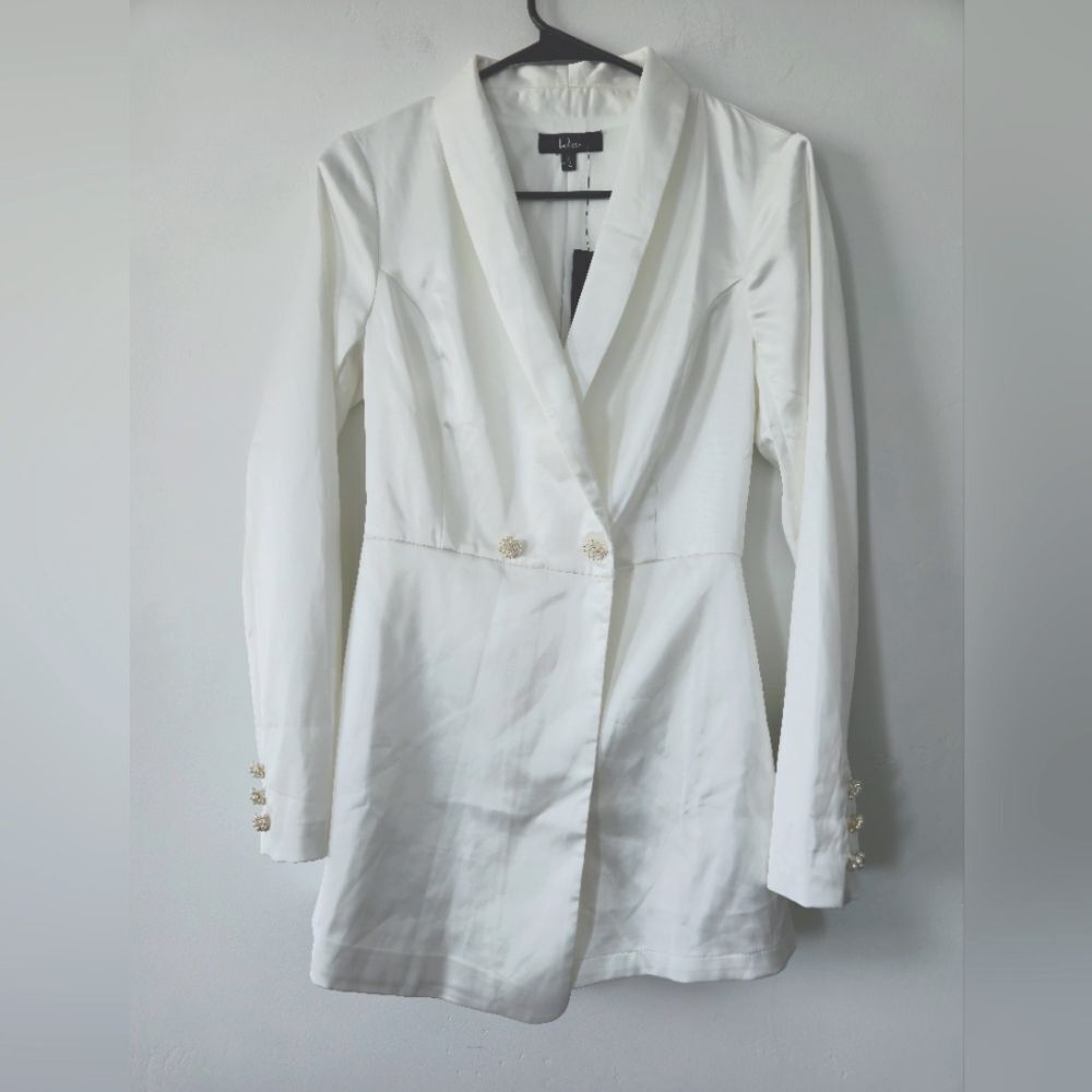 NWT Lulus Regal Aura White Satin Long Sleeve Blazer Romper